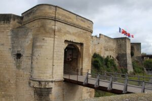 Caenin keskiaikainen linna, Vilhelm Valloittajan ajoilta